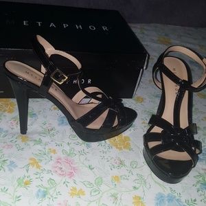 Black T strap high heels *new